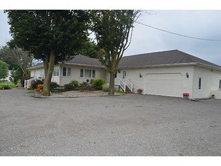 Property photo 24 - REAL ESTATE AUCTION - Ranch Home on 5.82 Acres in Allen County